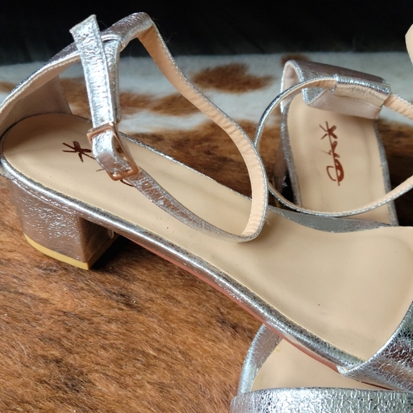 XYD Open-toe Block Heels - Picture 3 of 5